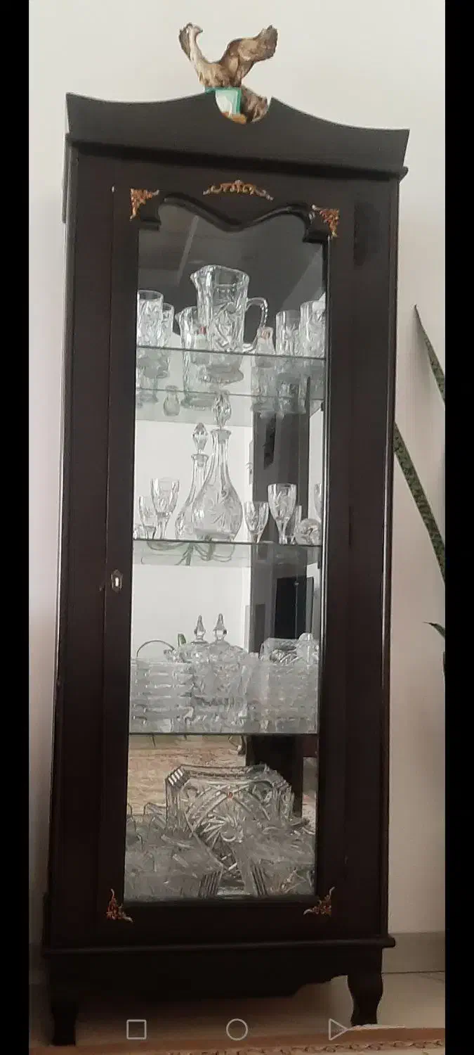 بوفه 4طبقه چوبی به همراه شاخه نبات|بوفه، ویترین، کنسول|نیشابور, شهید بهشتی|دیوار