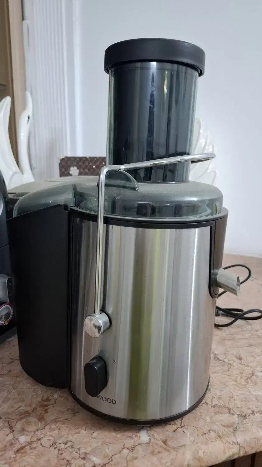 فروش چند قطعه لوازم برقی در حد نو|خردکن، آسیاب، غذاساز|قم, چهار امامزاده|دیوار