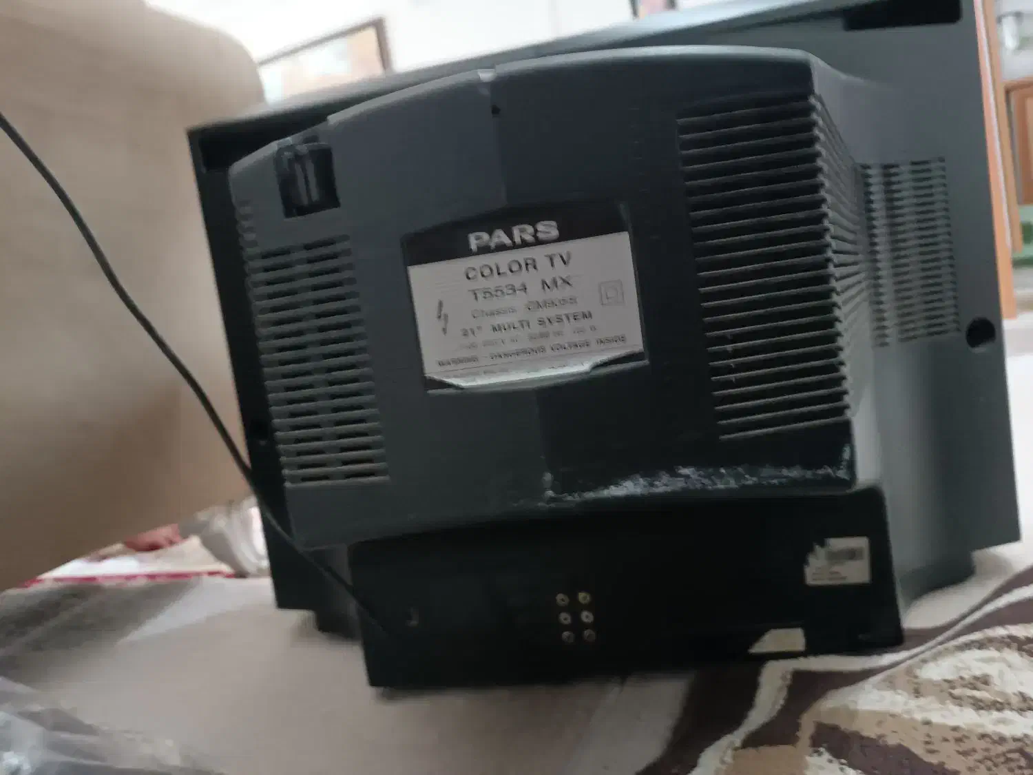 تلویزیون و میز تلویزیون|تلویزیون و پروژکتور|اسفراین, |دیوار