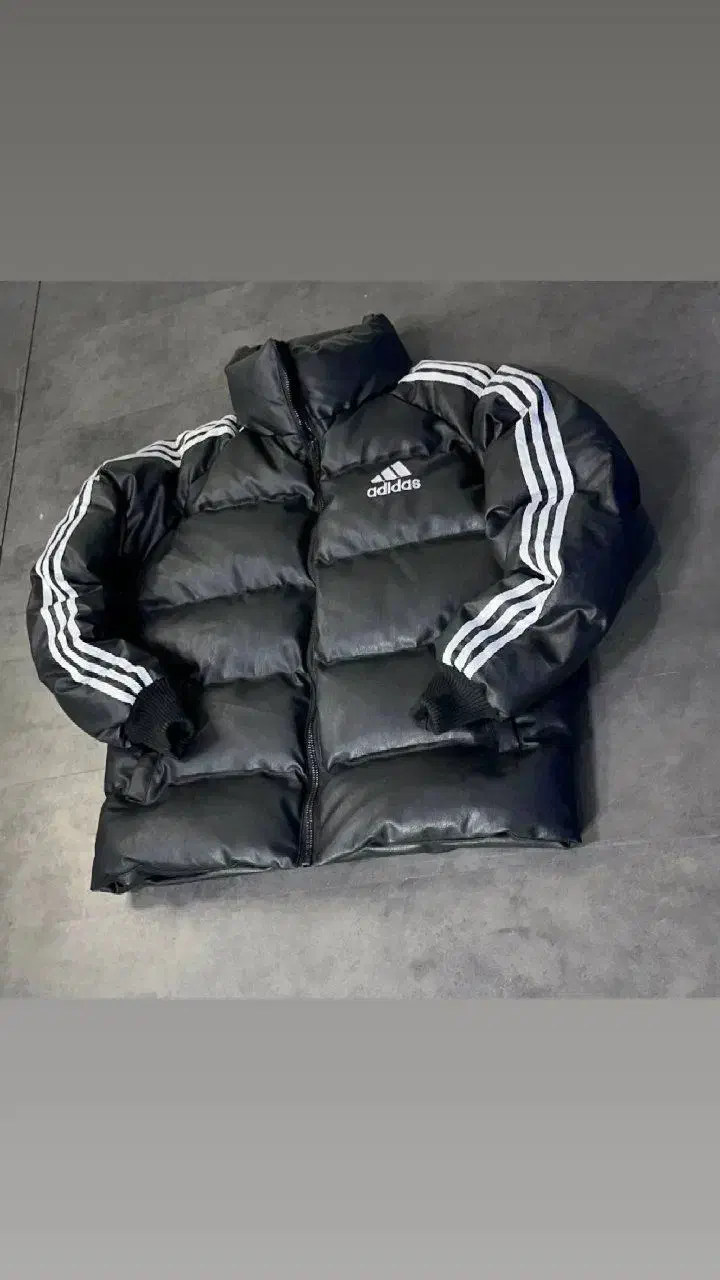 کاپشن|لباس|مشهد, شهید قربانی|دیوار