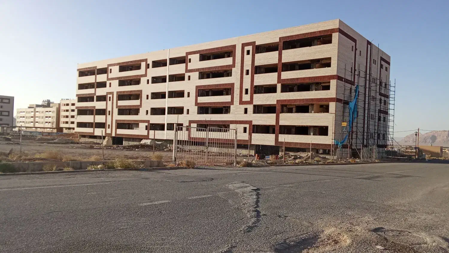 آپارتمان باشرایط اقساط|فروش آپارتمان|شهرضا, |دیوار