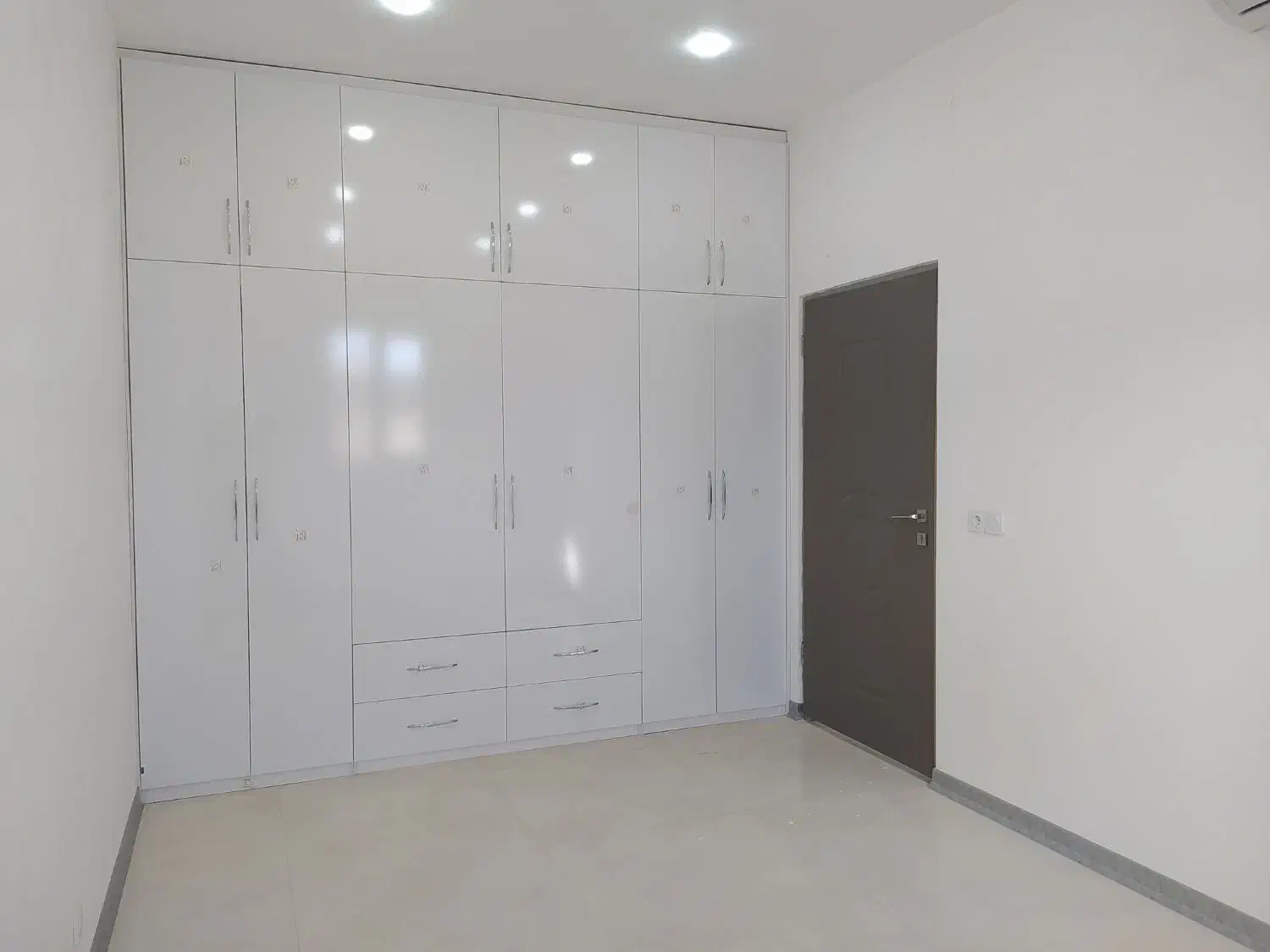 آپارتمان دوخوابه صفر در محله ای امن و ارام|اجارهٔ آپارتمان|کرمان, |دیوار