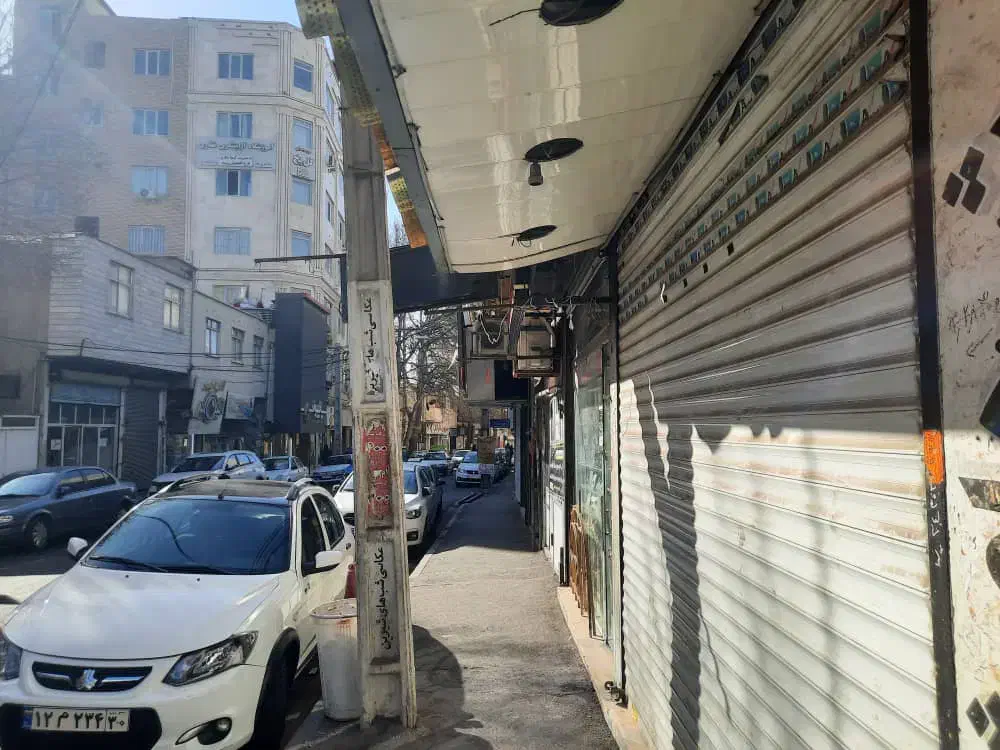 ۳۰ متر بهر اصلی خ امامزاده معاوضه با آپارتمان|فروش مغازه و غرفه|کرج, المهدی|دیوار