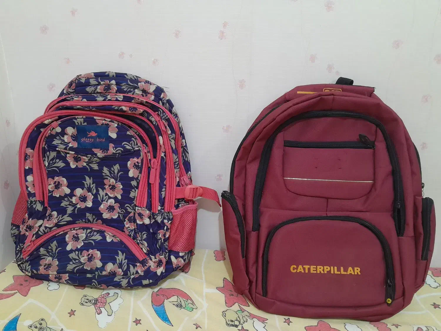 کیف مدرسه و کیف دختر بچه های کوچولو|کیف، کفش، کمربند|دوگنبدان, |دیوار