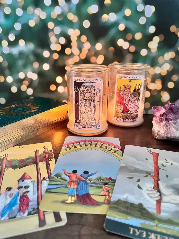 فالهای ارمنی و لهستانی/موکلدار/آیینه بینی/طالع بین|خدمات پذیرایی، مراسم|همدان, |دیوار