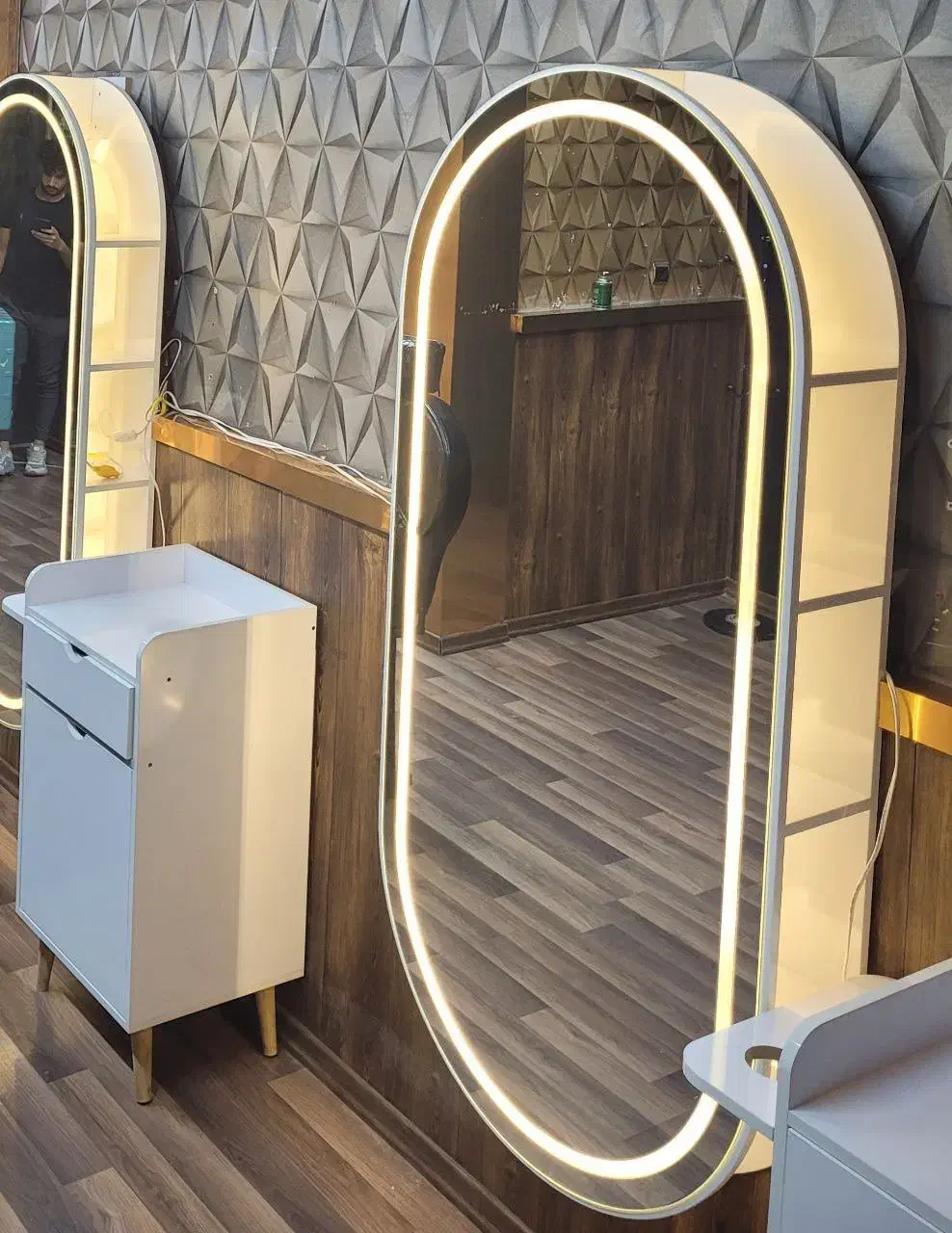 آینه قدی|آرایشگاه و سالنهای زیبایی|مشهد, نرگس (شهرک غرب)|دیوار