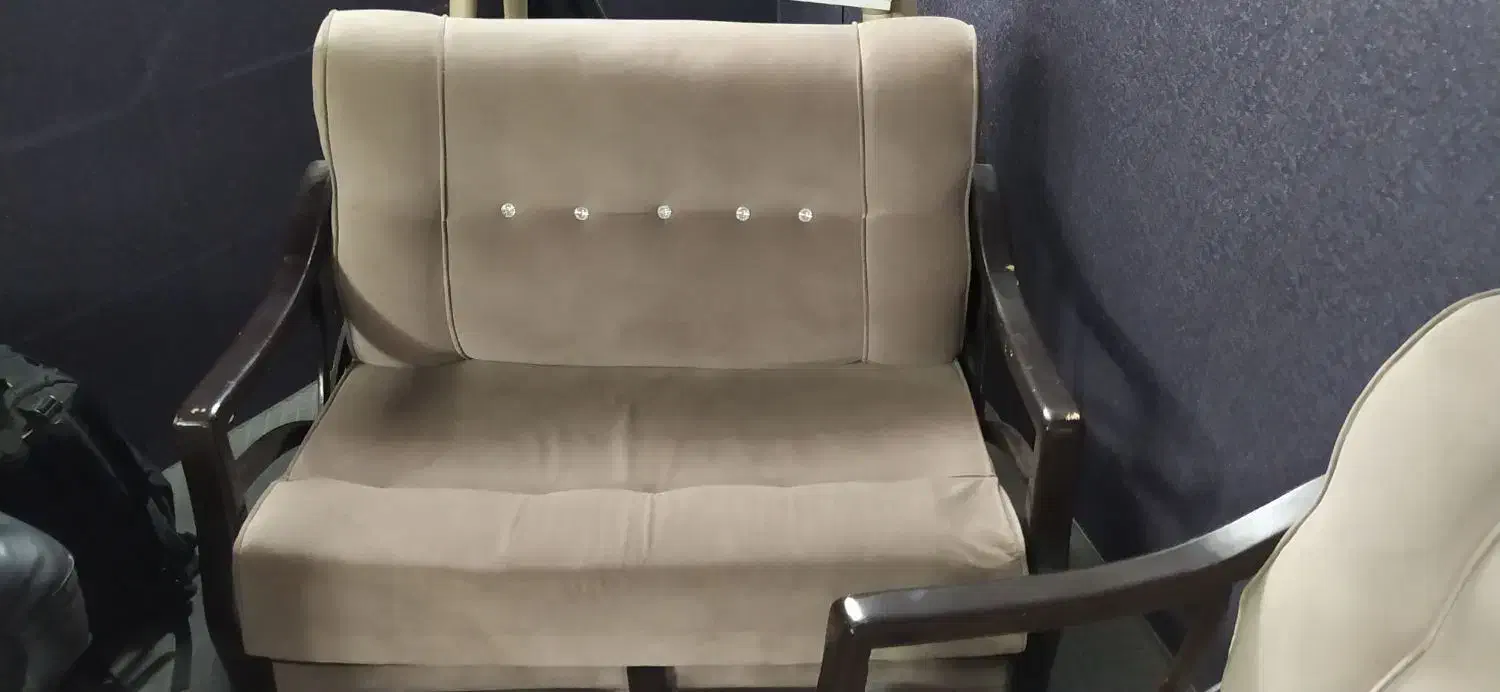 مبل چوبی ۷ نفره|مبلمان خانگی و میز عسلی|قم, دانش|دیوار