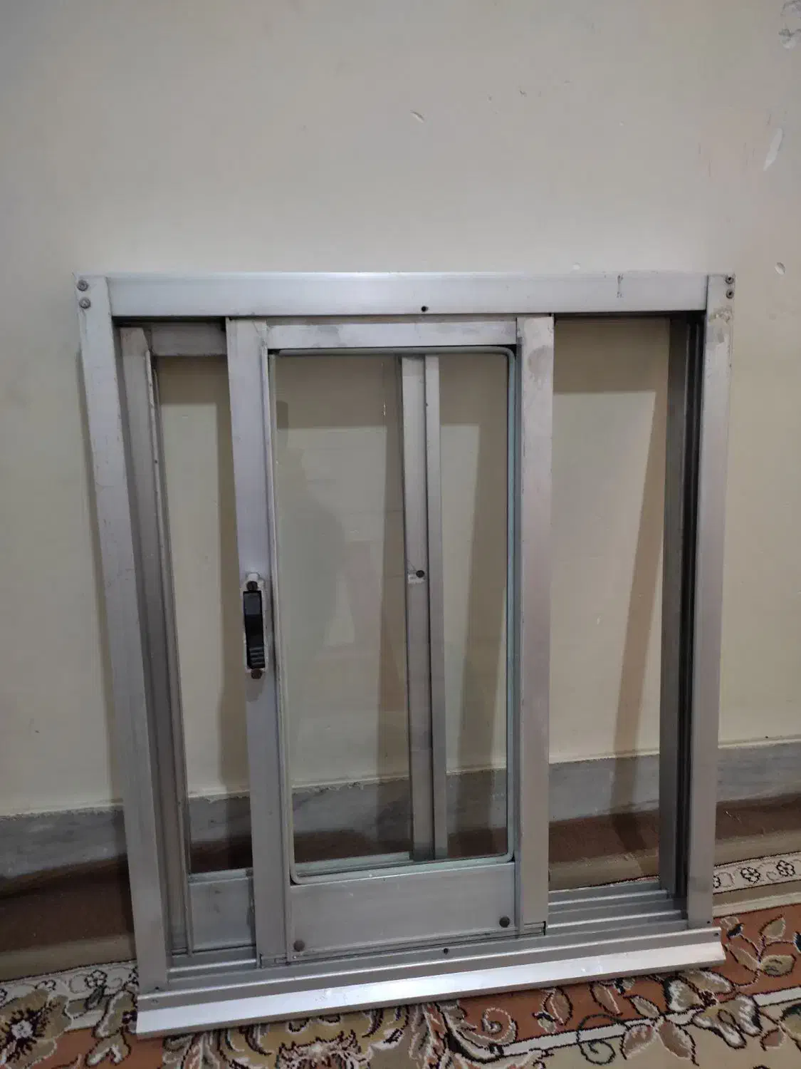 تلویزیون سامسونگ 21 / پنجره آلومینیومی/ درب آهنی|تلویزیون و پروژکتور|تهران, یافت آباد شمالی|دیوار