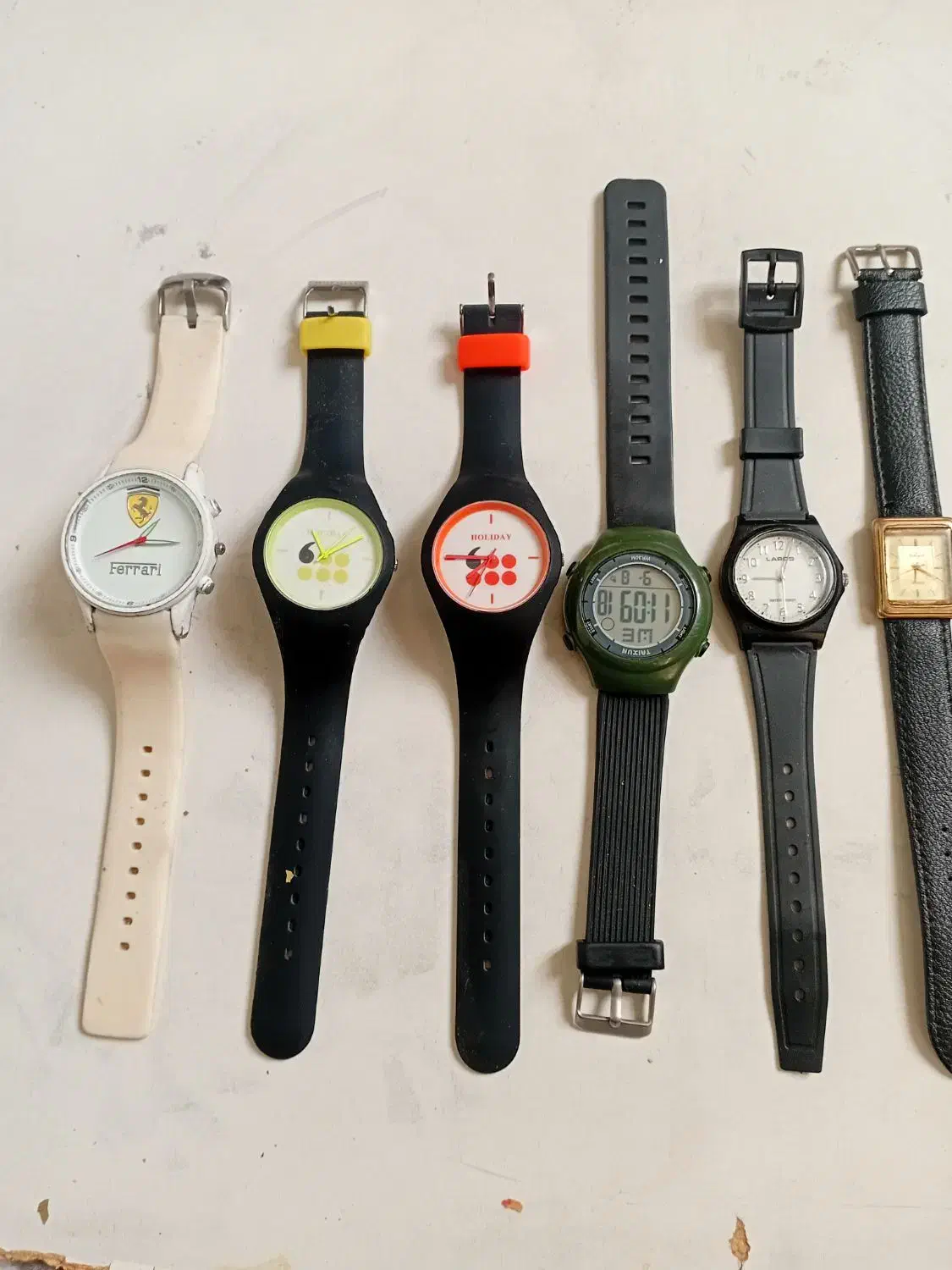 تعدادی ساعت زنانه و مردانه سالم|ساعت|تهران, جوادیه|دیوار