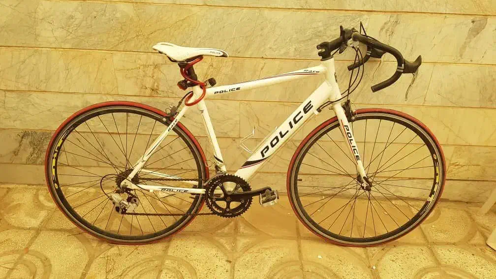 دوچرخه (کورسی) برند پلیس|دوچرخه، اسکیت، اسکوتر|تهران, گلستان (شهرک راه آهن)|دیوار