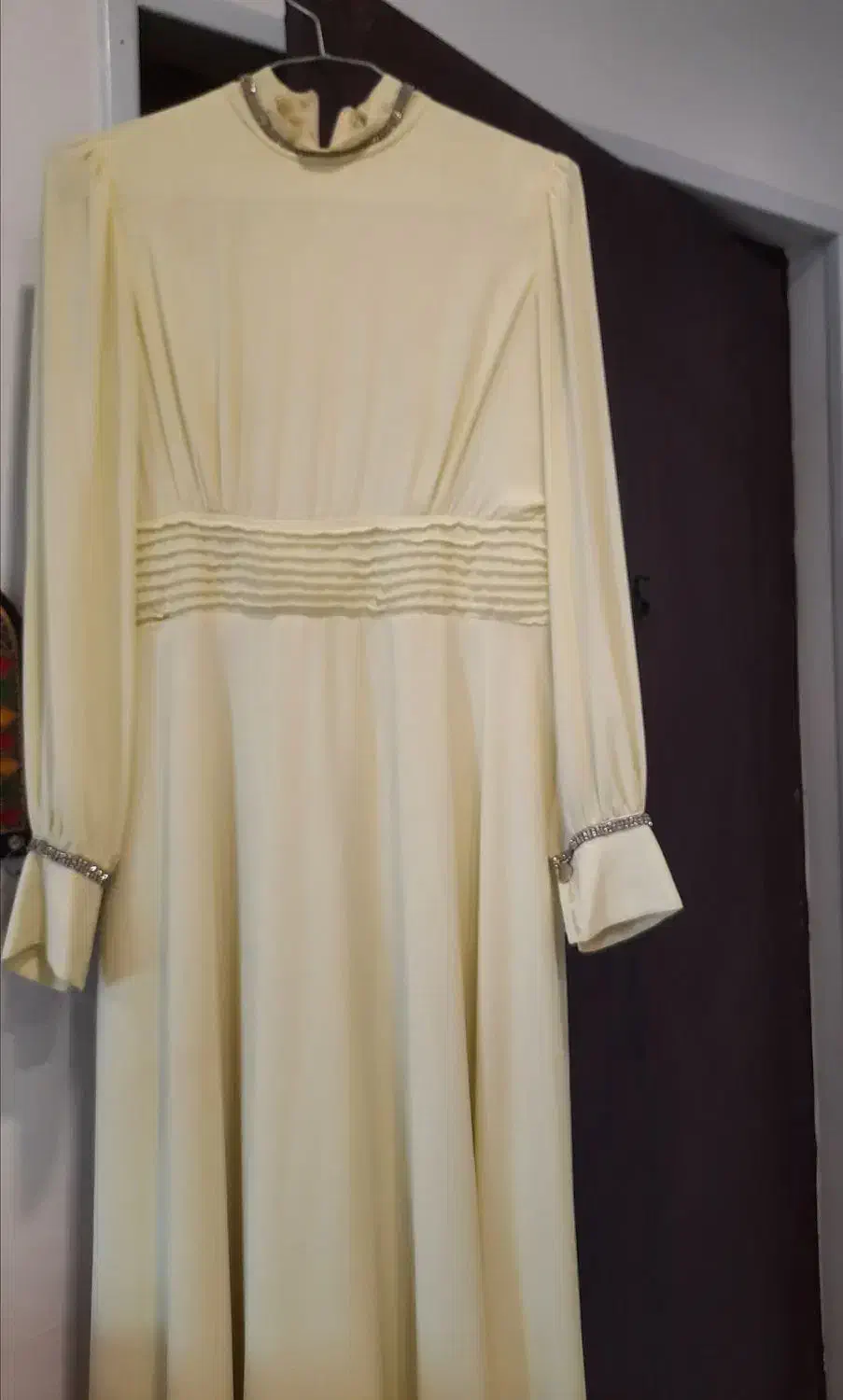 پیراهن لیمویی|لباس|بابلسر, |دیوار