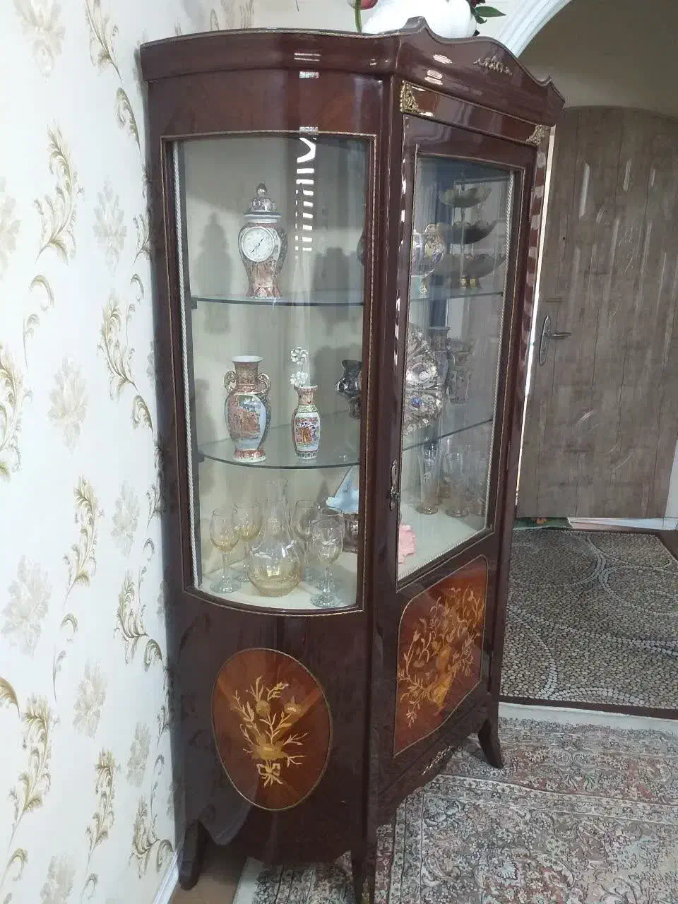 گنجه|بوفه، ویترین، کنسول|مشهد, کارمندان دوم|دیوار