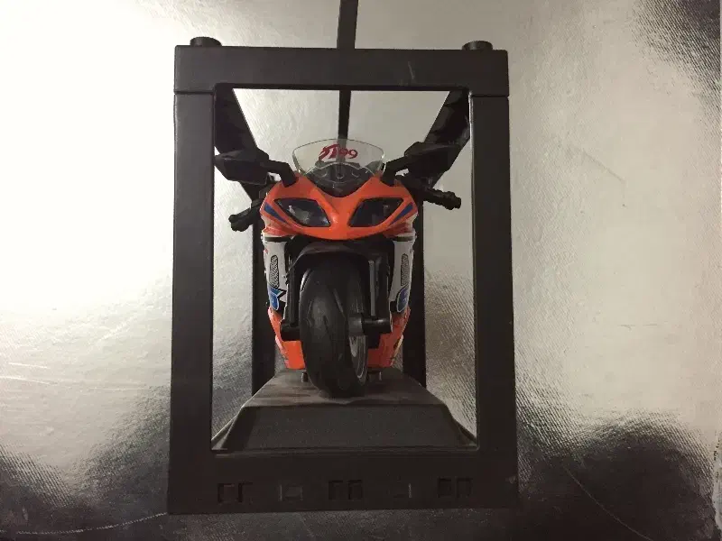 ماکت فلزی در حد نو|اسباب‌‌بازی|اراک, |دیوار