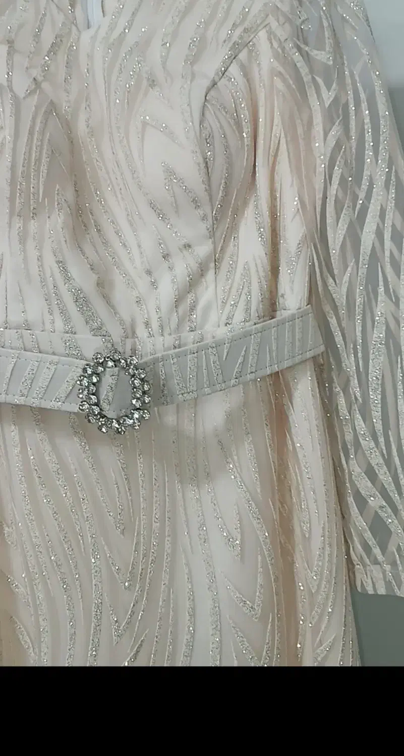 لباس مجلسی|لباس|اراک, |دیوار