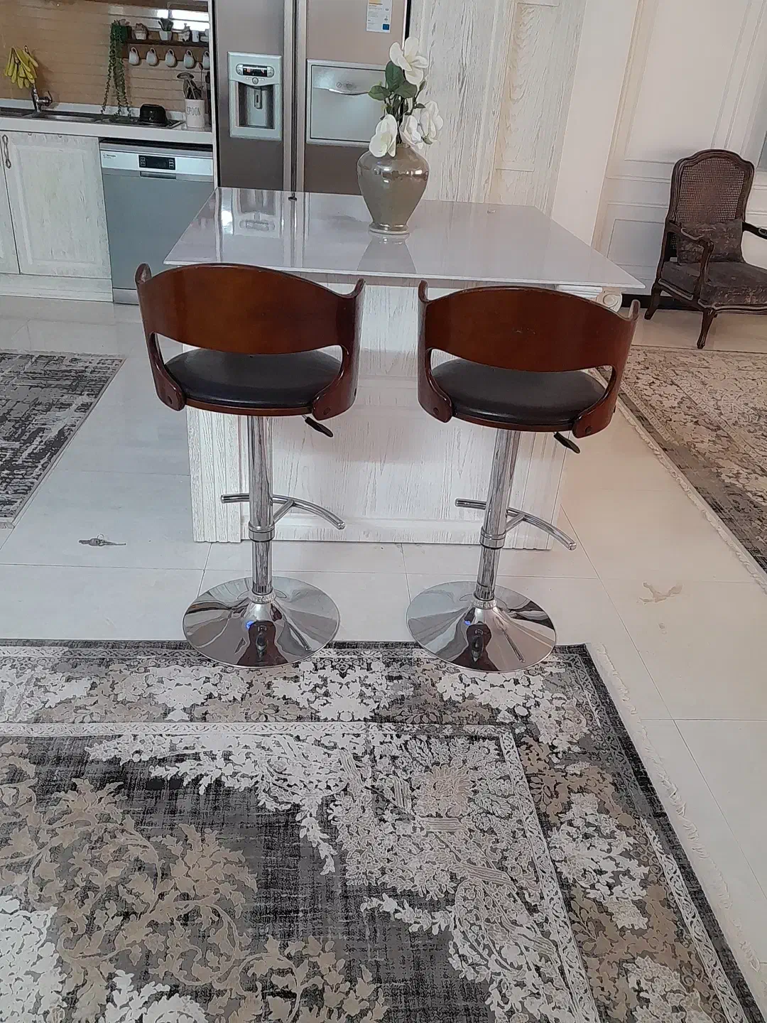 ۴ عدد صندلی اپن|صندلی و نیمکت|شیروان (خراسان), |دیوار