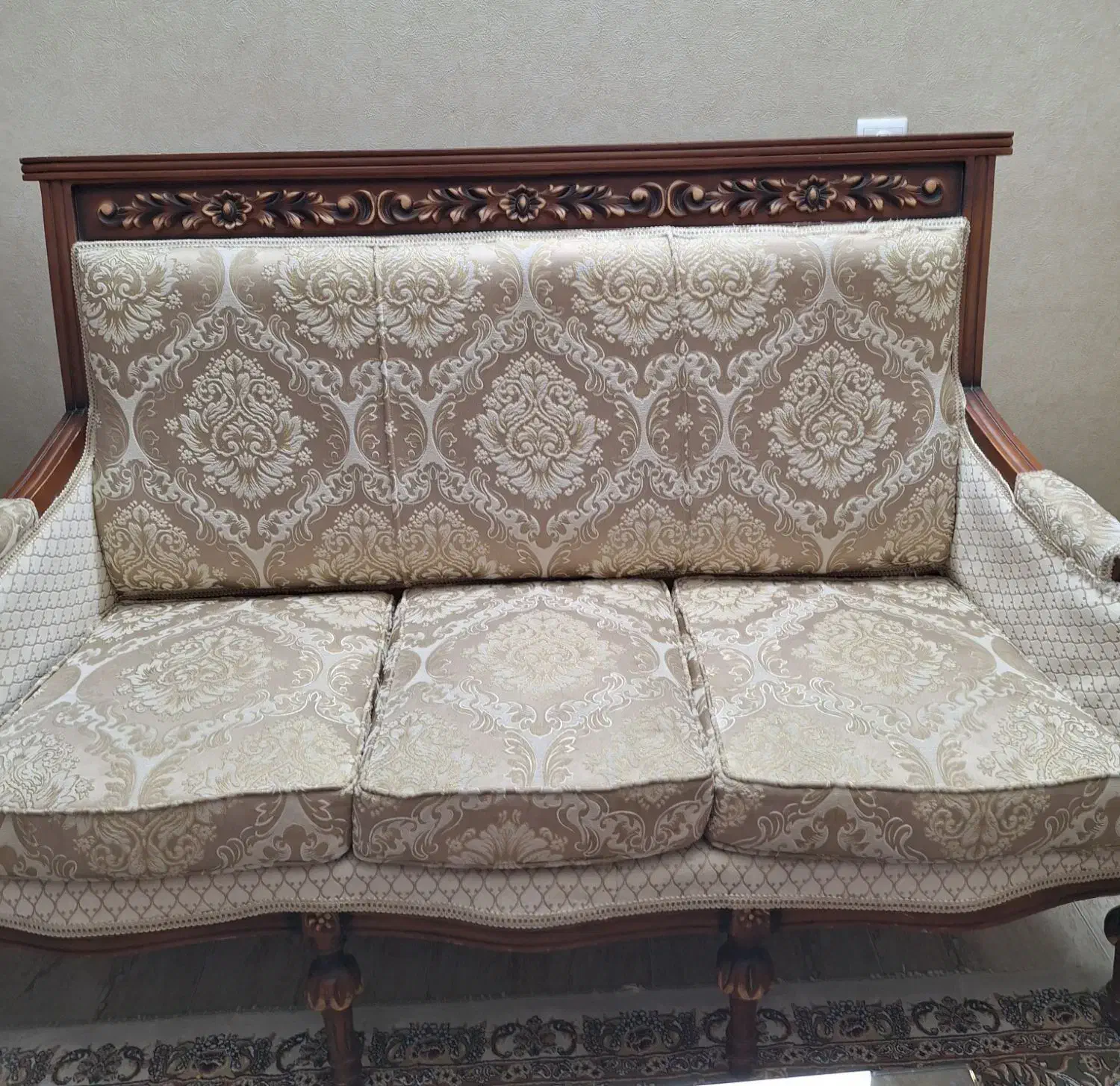 مبلمان|مبلمان خانگی و میز عسلی|گرگان, |دیوار