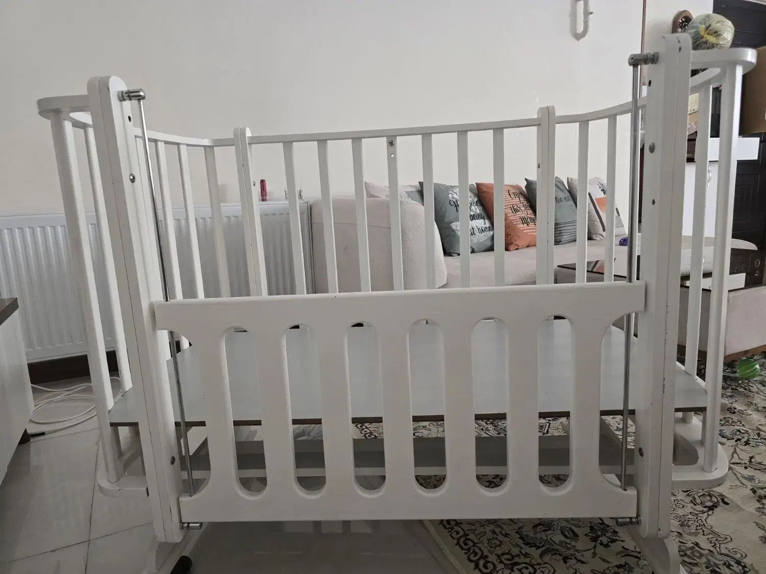 گهواره متحرک|تخت و صندلی بچه|گرمدره, |دیوار