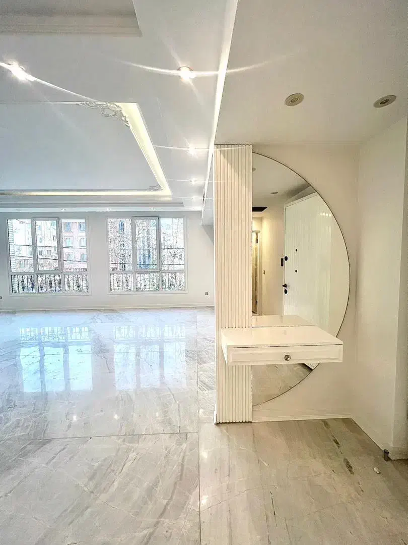 ۱۶۵ متر ۳ خواب تکواحدی ژورنالی/۲ پارکینگ سندی