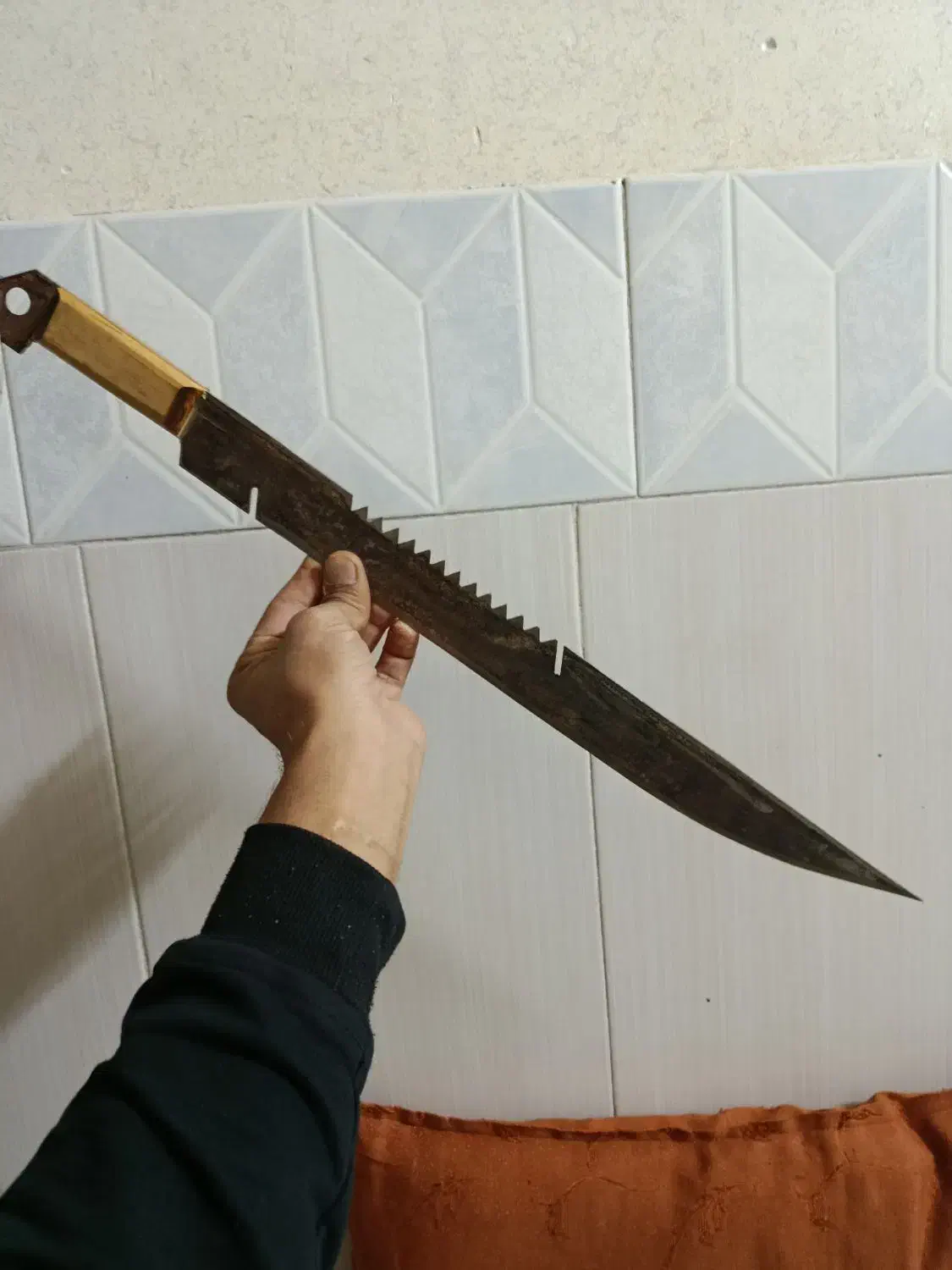 شمشیر|کلکسیون اشیاء عتیقه|بجنورد, |دیوار