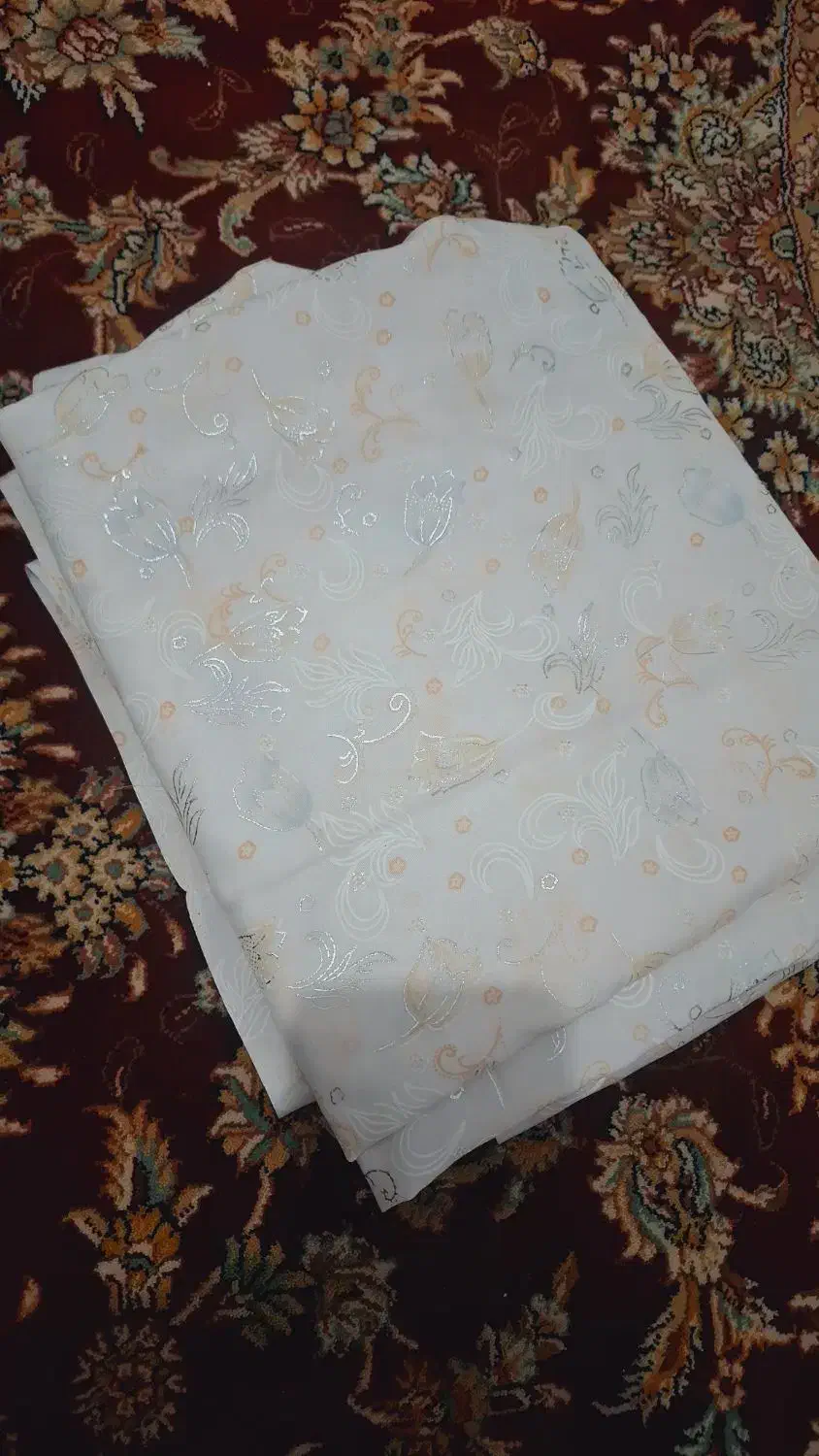 دو عدد چادر رنگی|لباس|قم, دروازه ری|دیوار