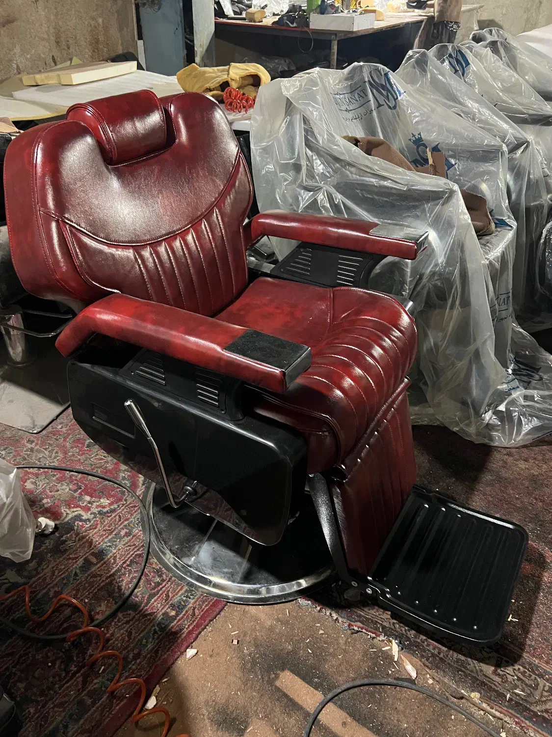 صندلی vipپدالی الپدا فوم سرد اصلاح|آرایشگاه و سالن‌های زیبایی|تهران, شهرک ابوذر|دیوار