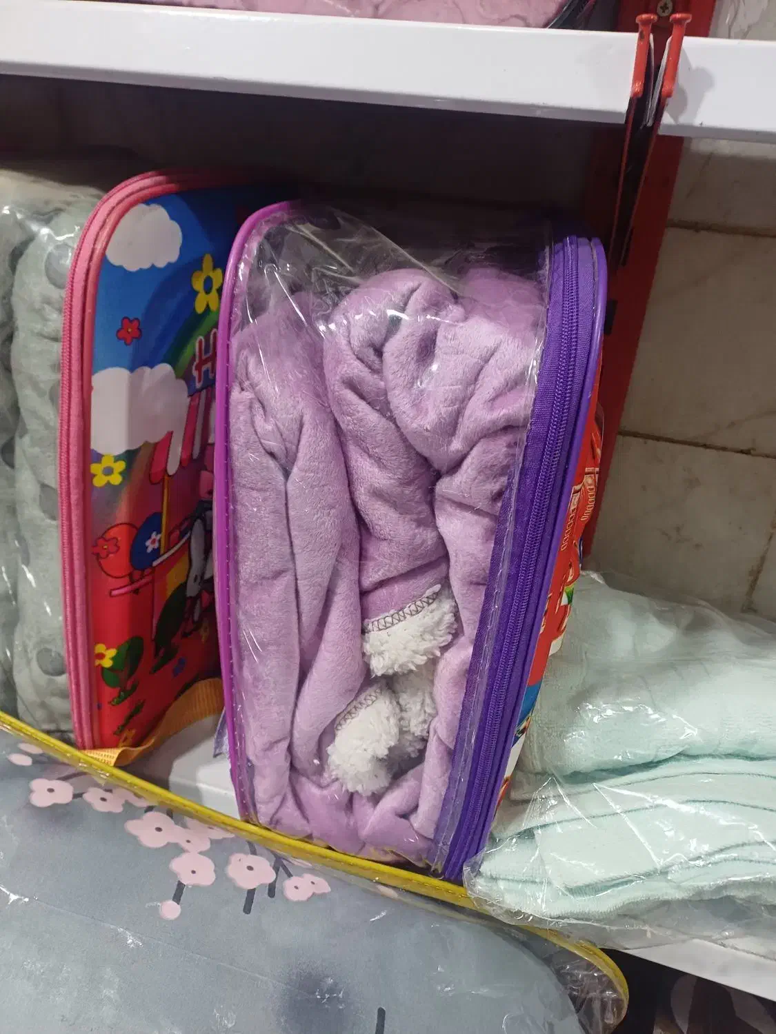 پتو کوله دار|رختخواب، بالش، پتو|گرگان, |دیوار