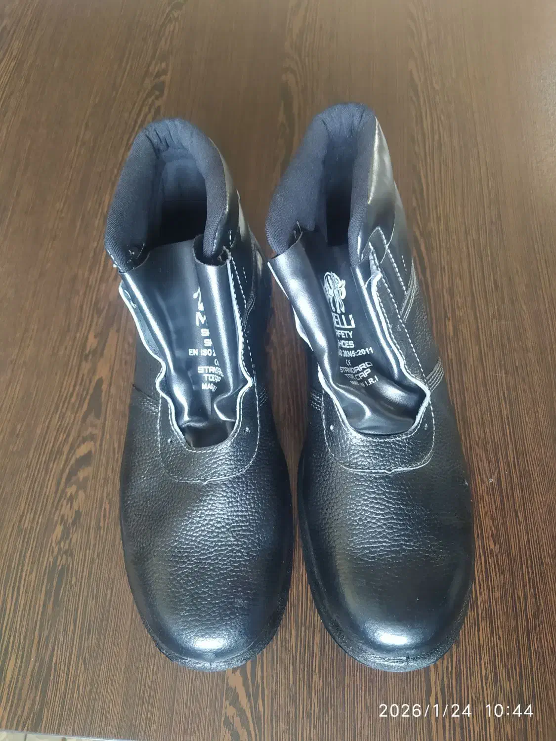 کفش ایمنی|کیف، کفش، کمربند|لنجان, |دیوار