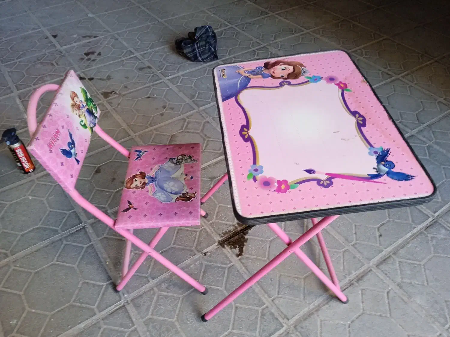 میز و صندلی کودک|تخت و صندلی بچه|ایلام, |دیوار