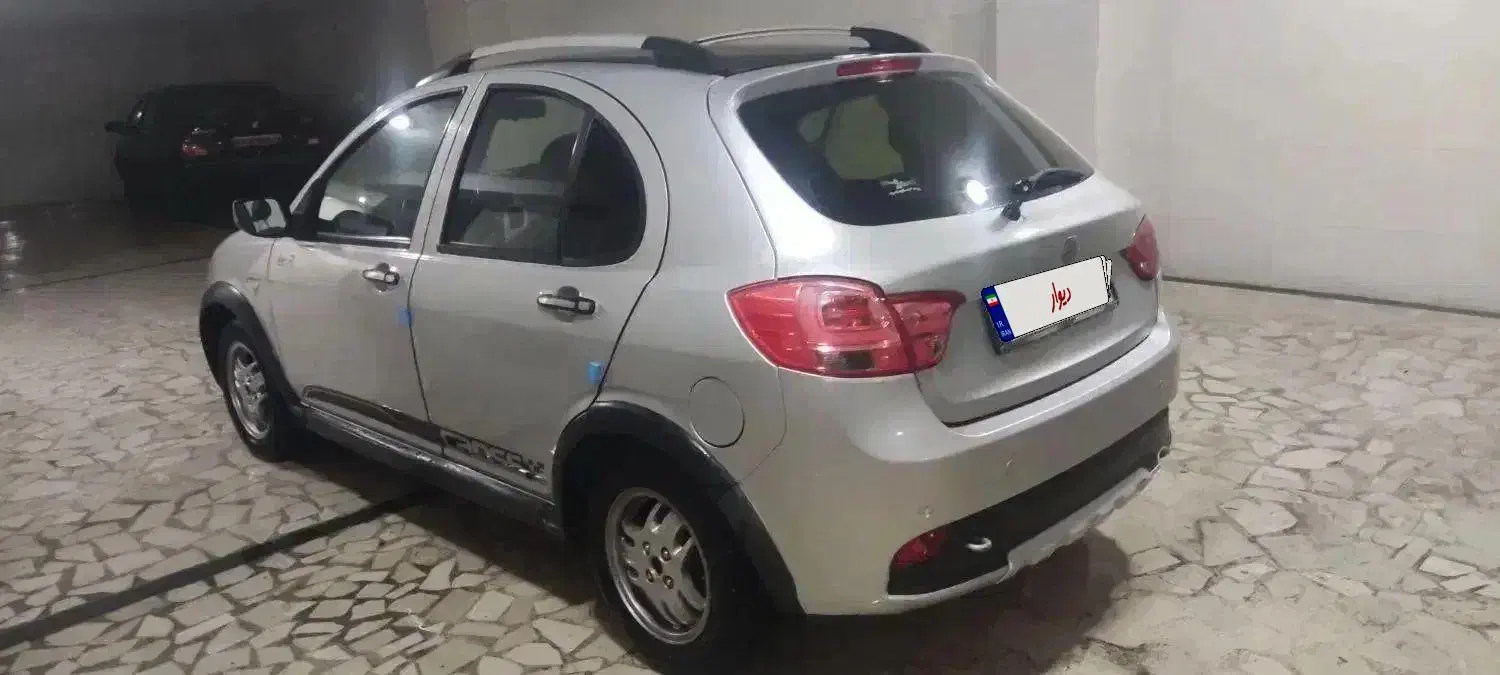 کوییک آر ۱۴۰۰نقره ای بی رنگ|خودرو سواری و وانت|ماهدشت, |دیوار