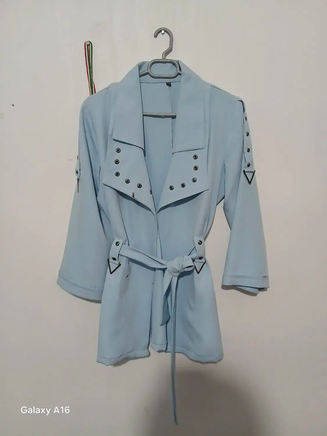 لباس|لباس|کنگاور, |دیوار