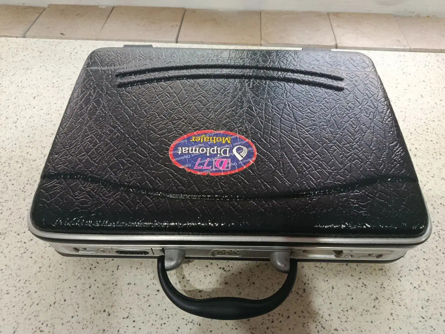 ساک رمزی در حد نو|کیف، کفش، کمربند|ایلام, |دیوار