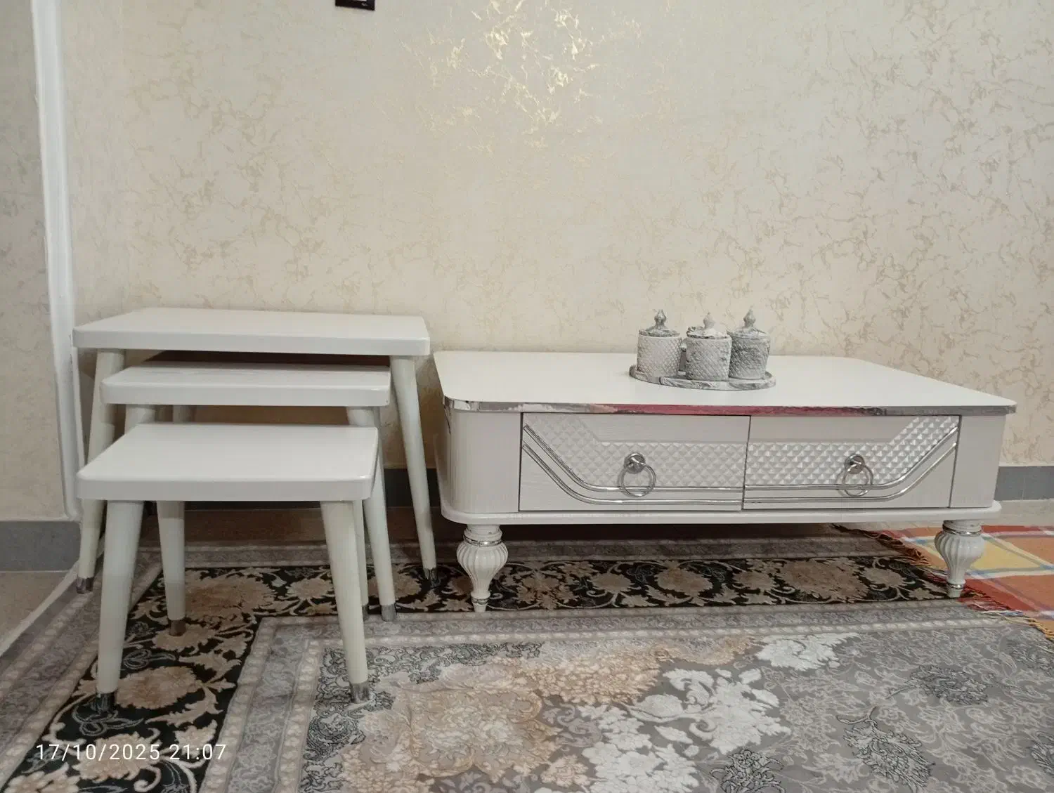 جلو مبلی و3عددعسلی نونو|مبلمان خانگی و میز عسلی|نسیمشهر, |دیوار