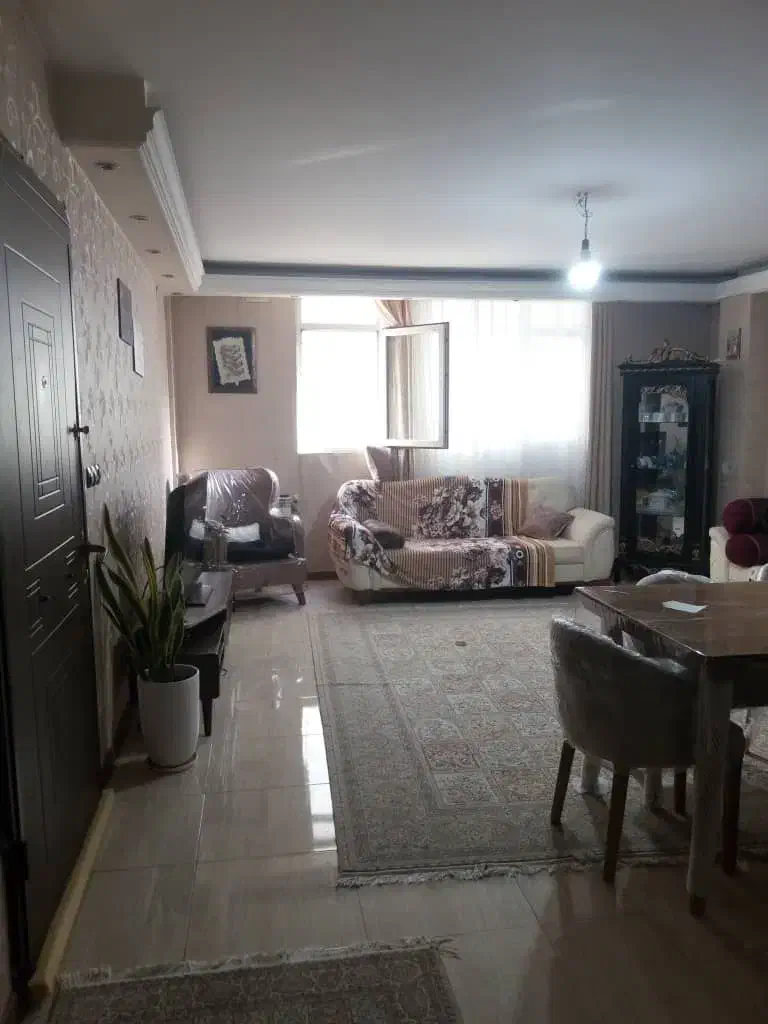 آپارتمانمبله مناسب تمامی افرادشهرک سراج فرگاز زرهی|اجارهٔ کوتاهمدت آپارتمان و سوئیت|شیراز, شاه قلی بیگی|دیوار