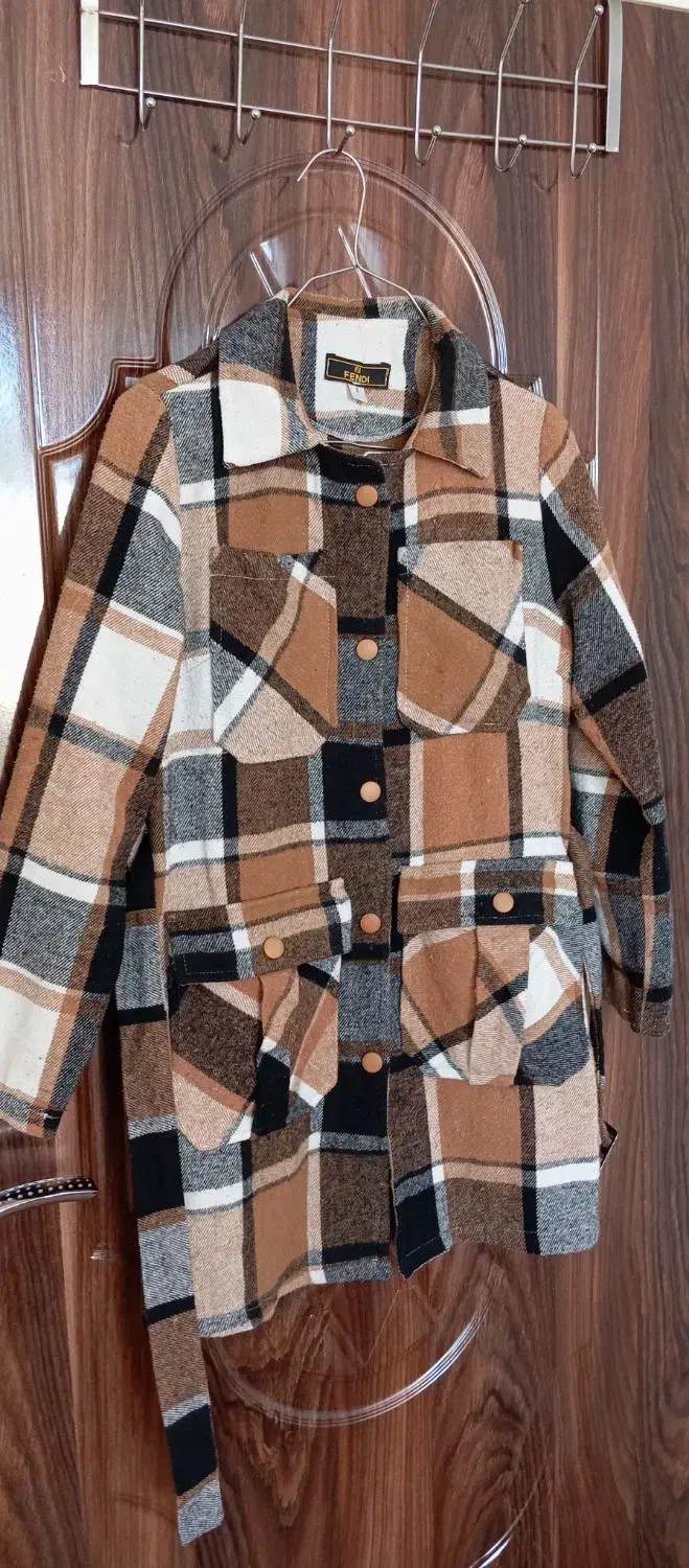 شکت پشمی.بارونی|لباس|خرمدره, |دیوار