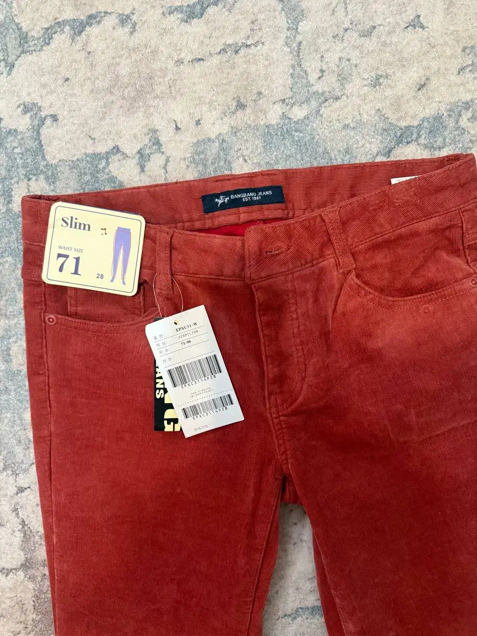 لگ چرم ترک و شلوار مخمل کبریتی|لباس|تهران, پونک|دیوار