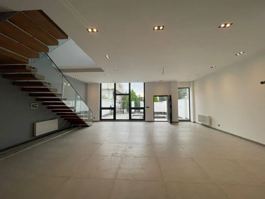 فروش ویلا شهرکی ۳۱۰ متر زمین ۲۸۰ بنا نوساز بابلسر|فروش خانه و ویلا|هادی شهر, |دیوار