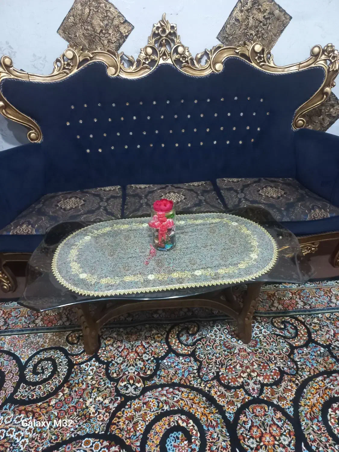 مبل سلطنتی ۹نفره|مبلمان خانگی و میز عسلی|نجفآباد, فیروزآباد|دیوار