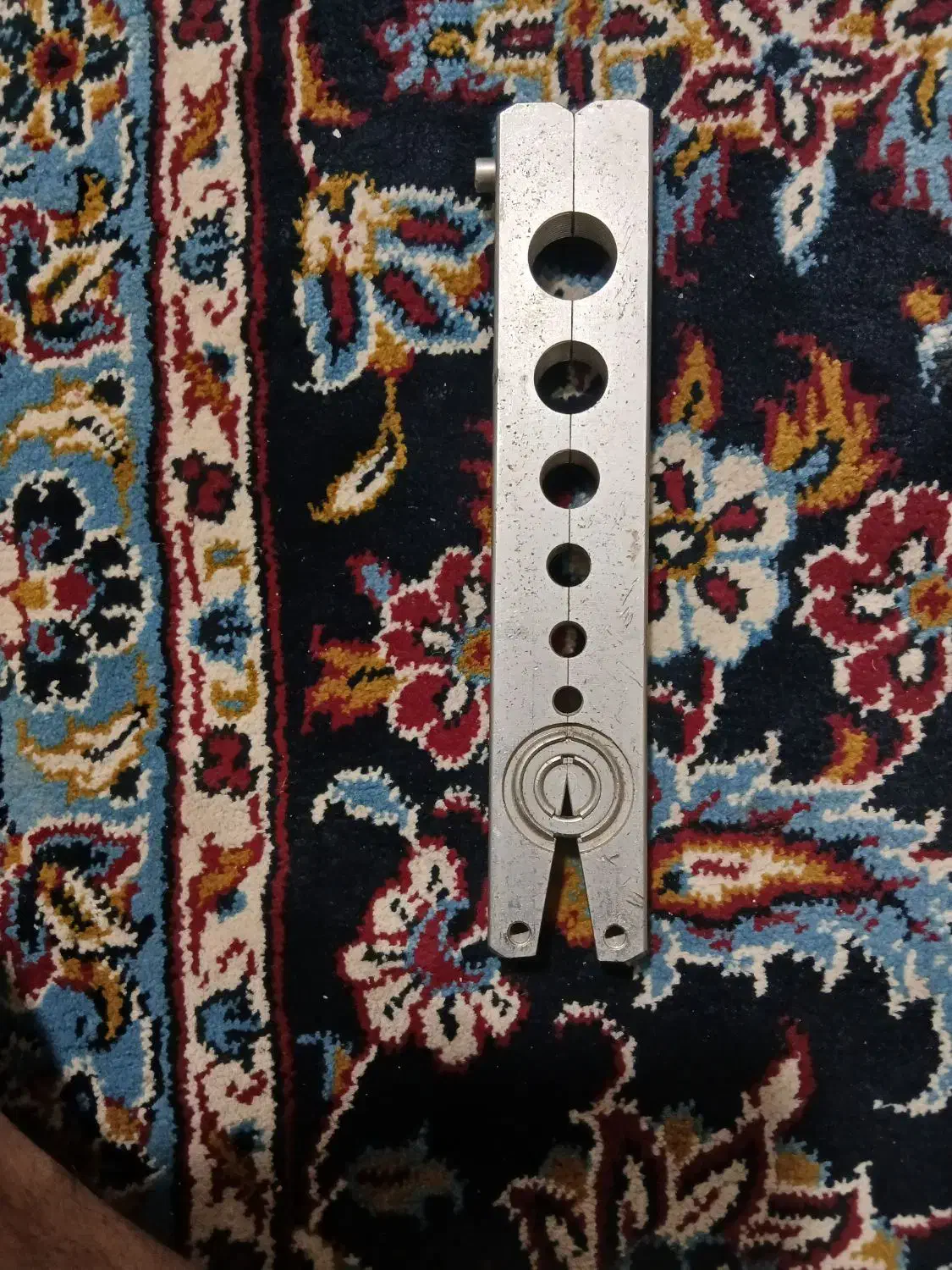 فروشی ابزار کار|ابزارآلات|گزیک, |دیوار