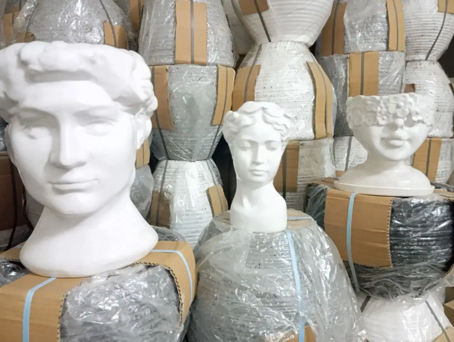 بورس انواع گلدان های سفال و سرامیک|گل و گیاه طبیعی|نی‌ریز, |دیوار