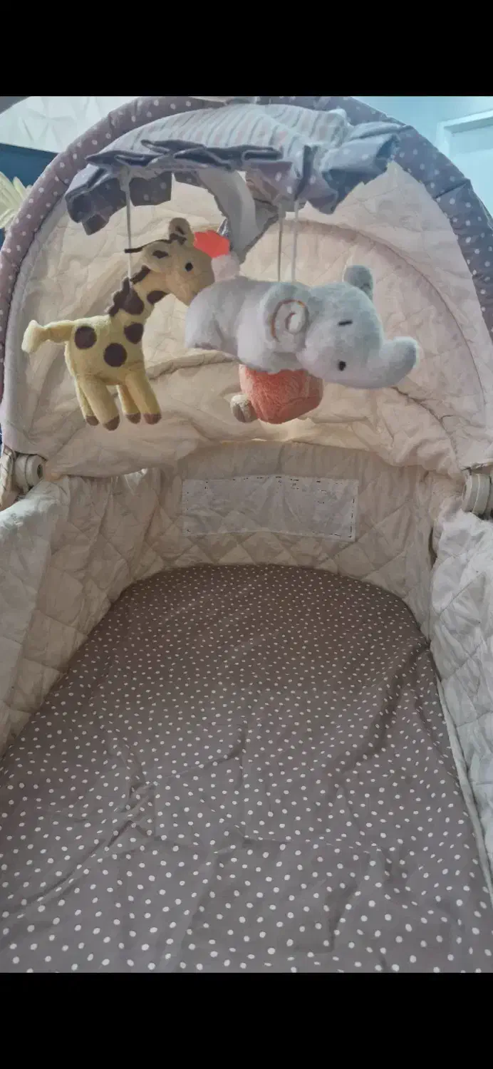 تخت نوزاد|تخت و صندلی بچه|تهران, منیریه|دیوار