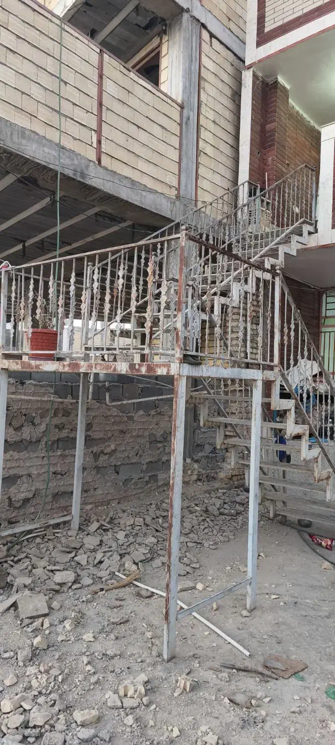 فروش راه پله فلزی و نرده دور|مصالح و تجهیزات ساختمان|لردگان, |دیوار