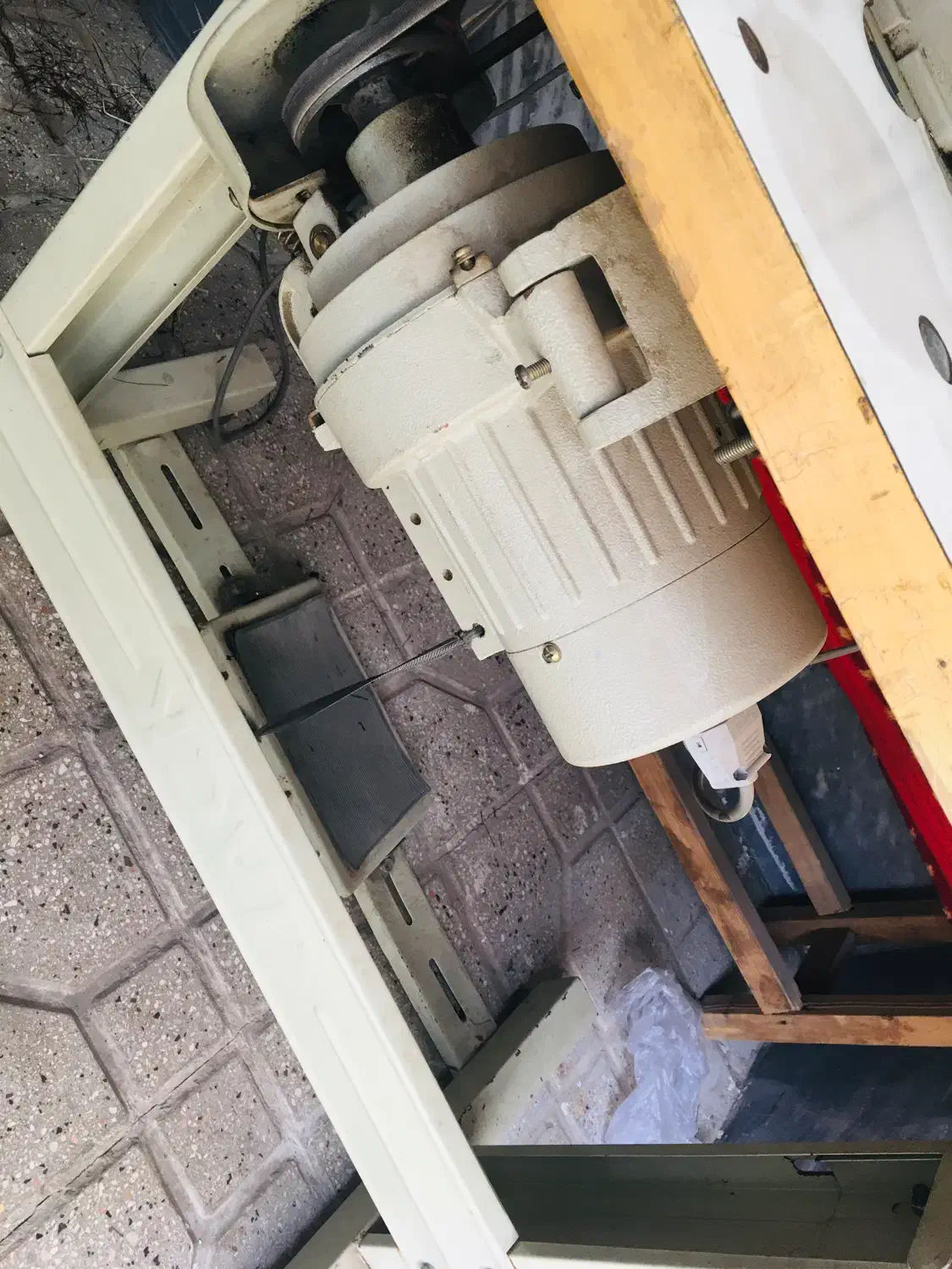 چرخ خیاطی دو سوزنه جک|چرخ خیاطی و ریسندگی|پاکدشت, پاکدشت (مامازند)|دیوار