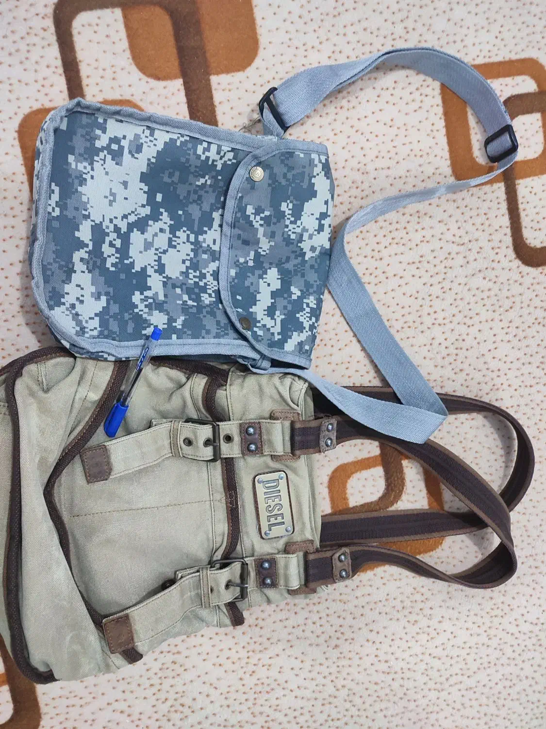 ۴تا کیف زنانه و اسپرت خاص|کیف، کفش، کمربند|برازجان, |دیوار