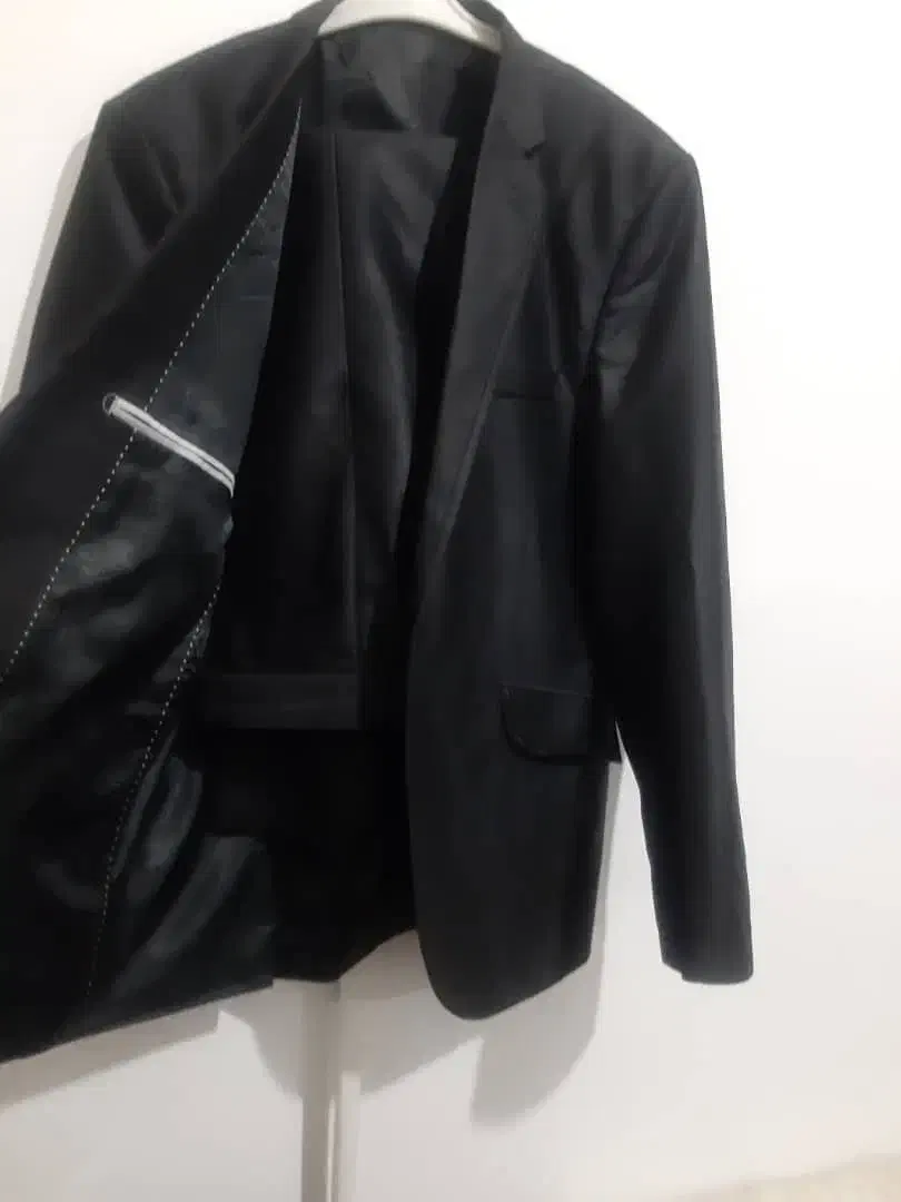 یک دست کت وشلوار .|لباس|ملایر, |دیوار