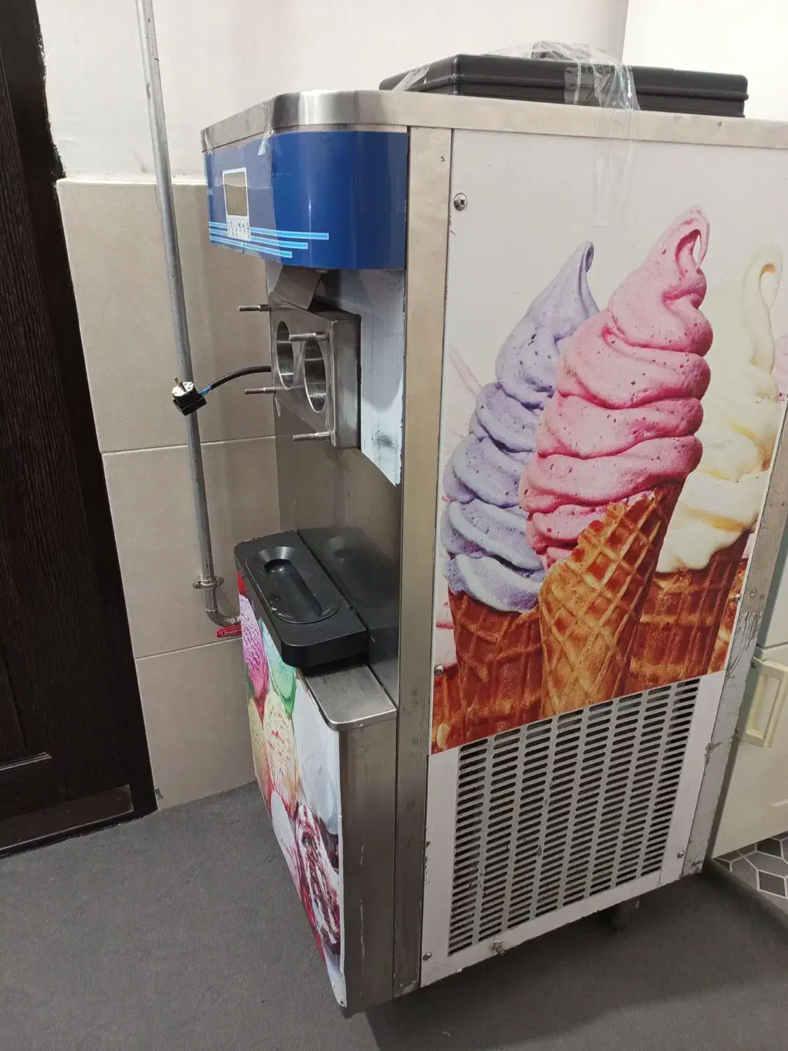 دستگاه بستنی ساز|کافی‌شاپ و رستوران|نوشین شهر, |دیوار