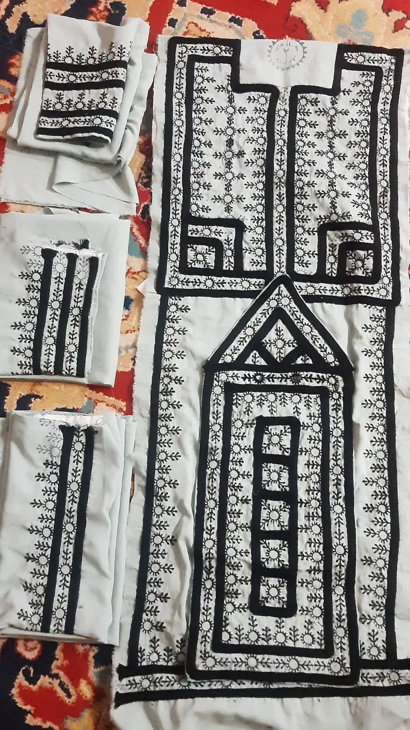 لباس|لباس|سراوان, |دیوار