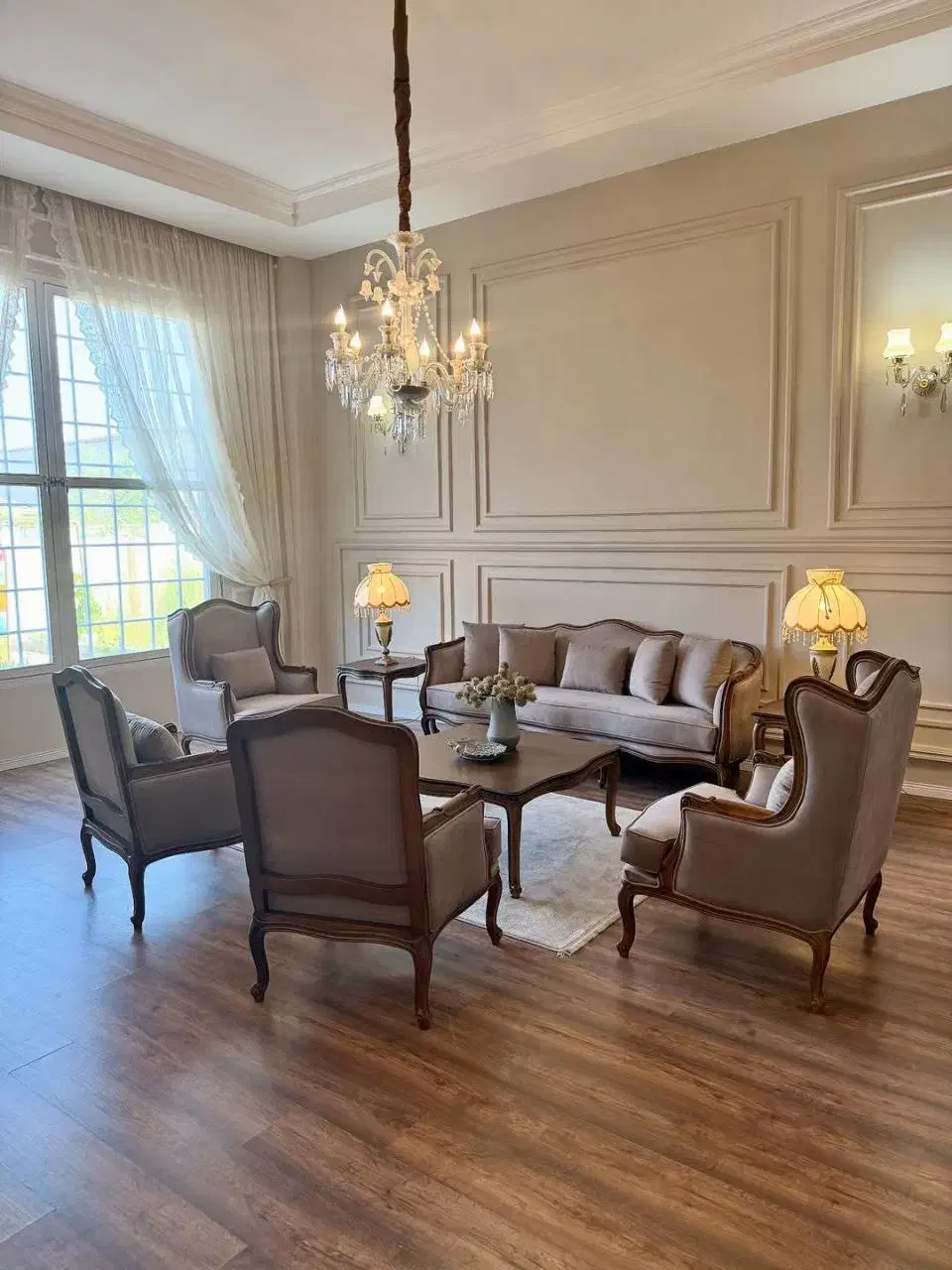 مبل فرانسوی نئوکلاسیک کد ۴۰۰|مبلمان خانگی و میز عسلی|خرمآباد, |دیوار