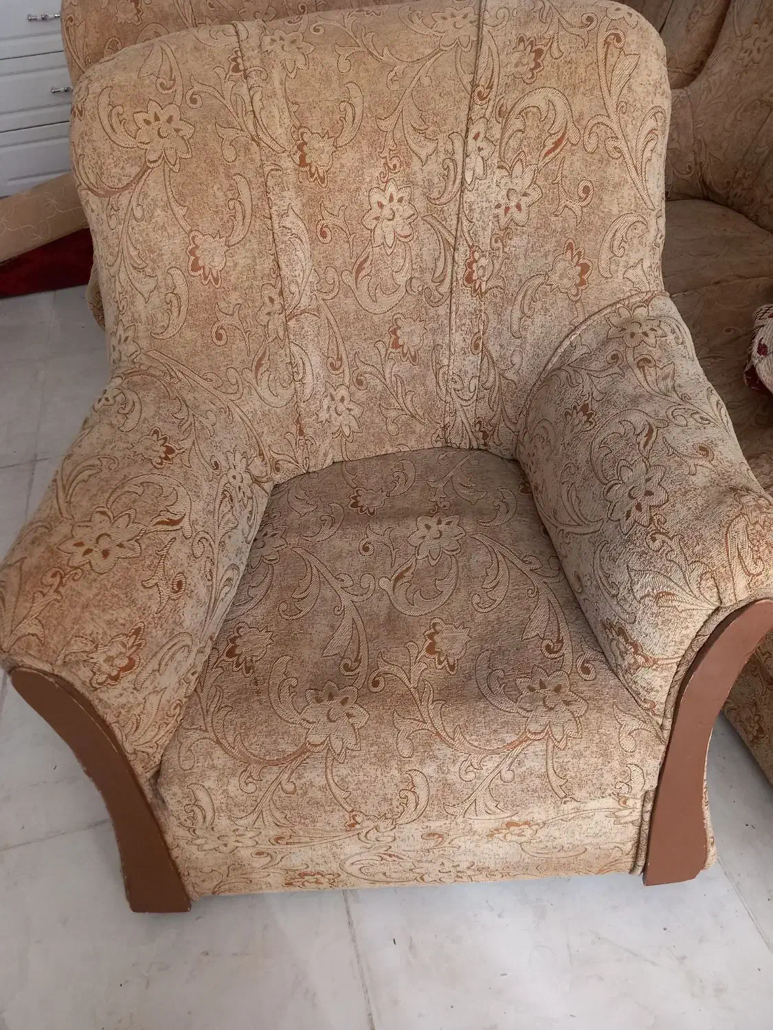 مبل ابپخش|مبلمان خانگی و میز عسلی|آبپخش, |دیوار