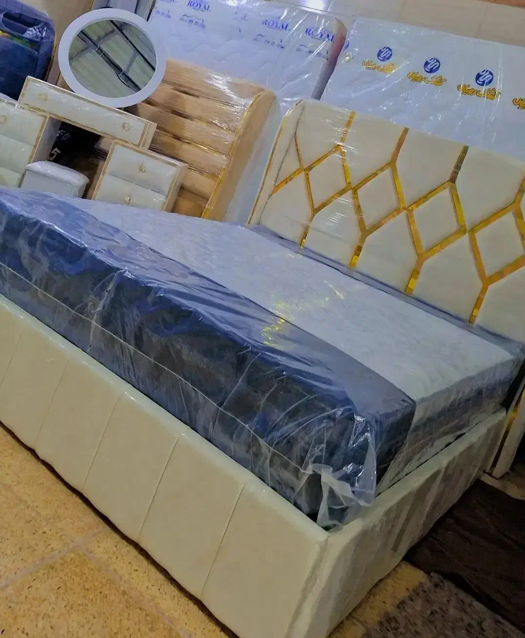 تولیدی مستقیم بدون واسطه کیفیت بالا شعبه اصلی|تخت و سرویس خواب|اهواز, دغاغله|دیوار