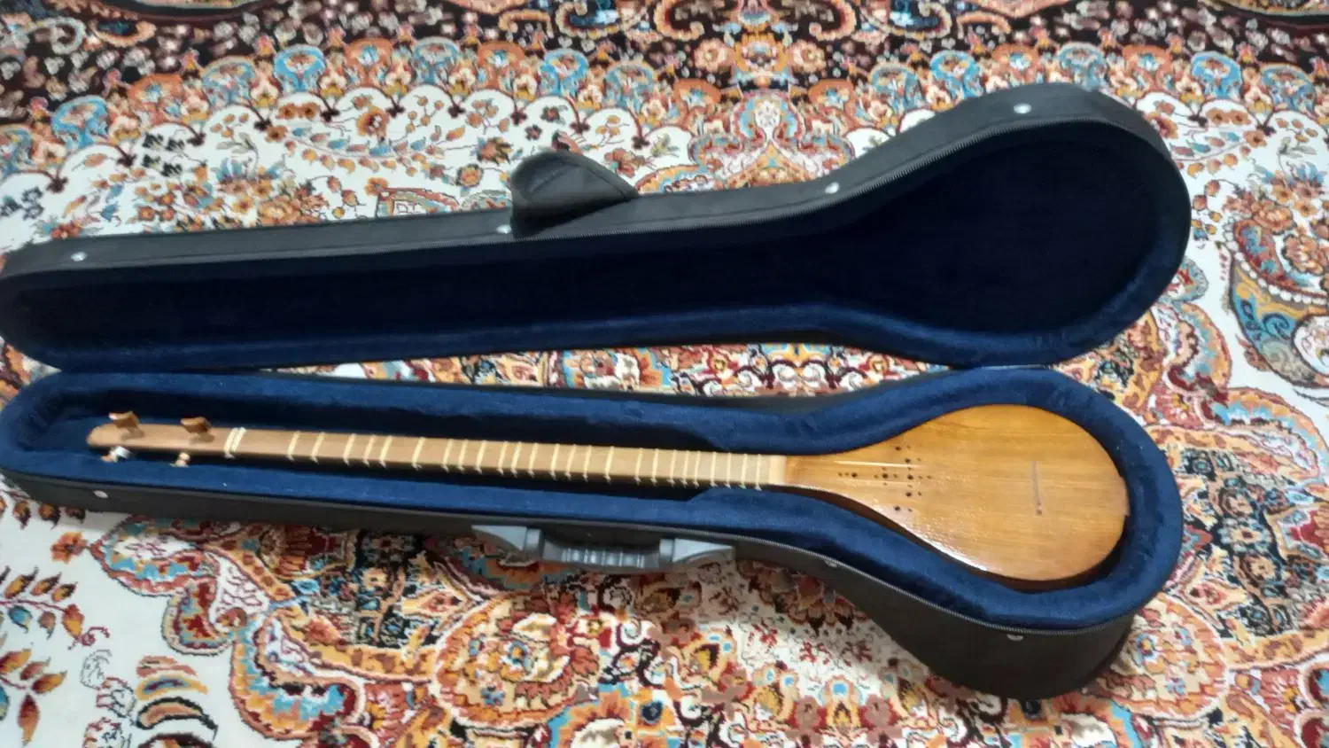 سه تار|سازهای سنتی|قم, علی آباد سعدگان|دیوار